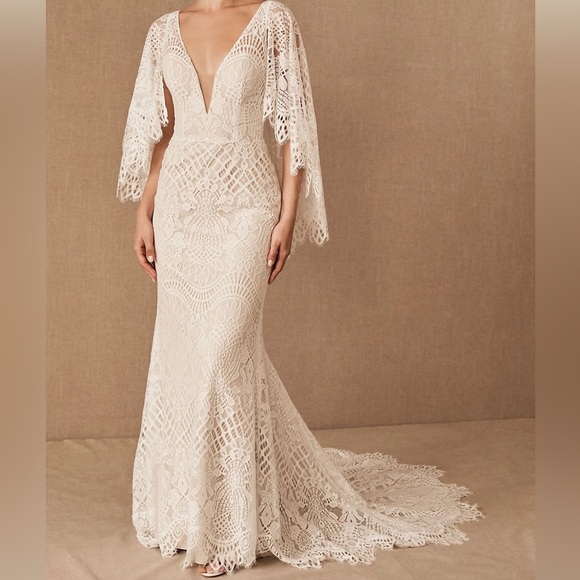 NWOT Lace Boho Ivory Unique Cape Dress - Picture 3 of 11